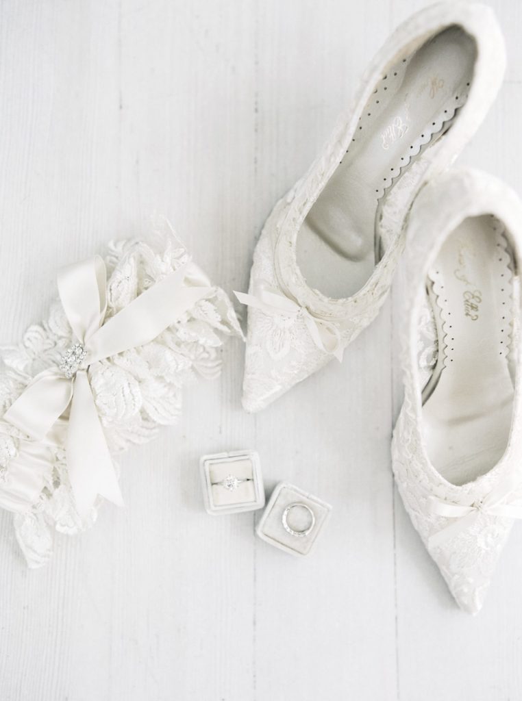 Vintage Glamour & Lace California Wedding