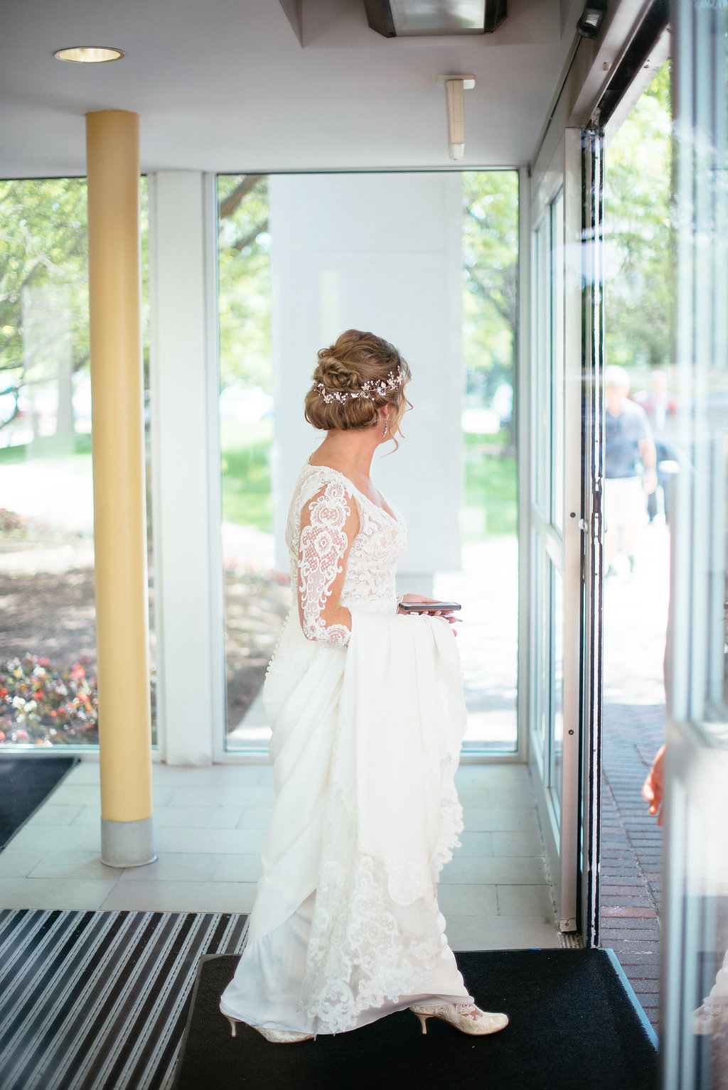 Vintage Inspired Wedding Look