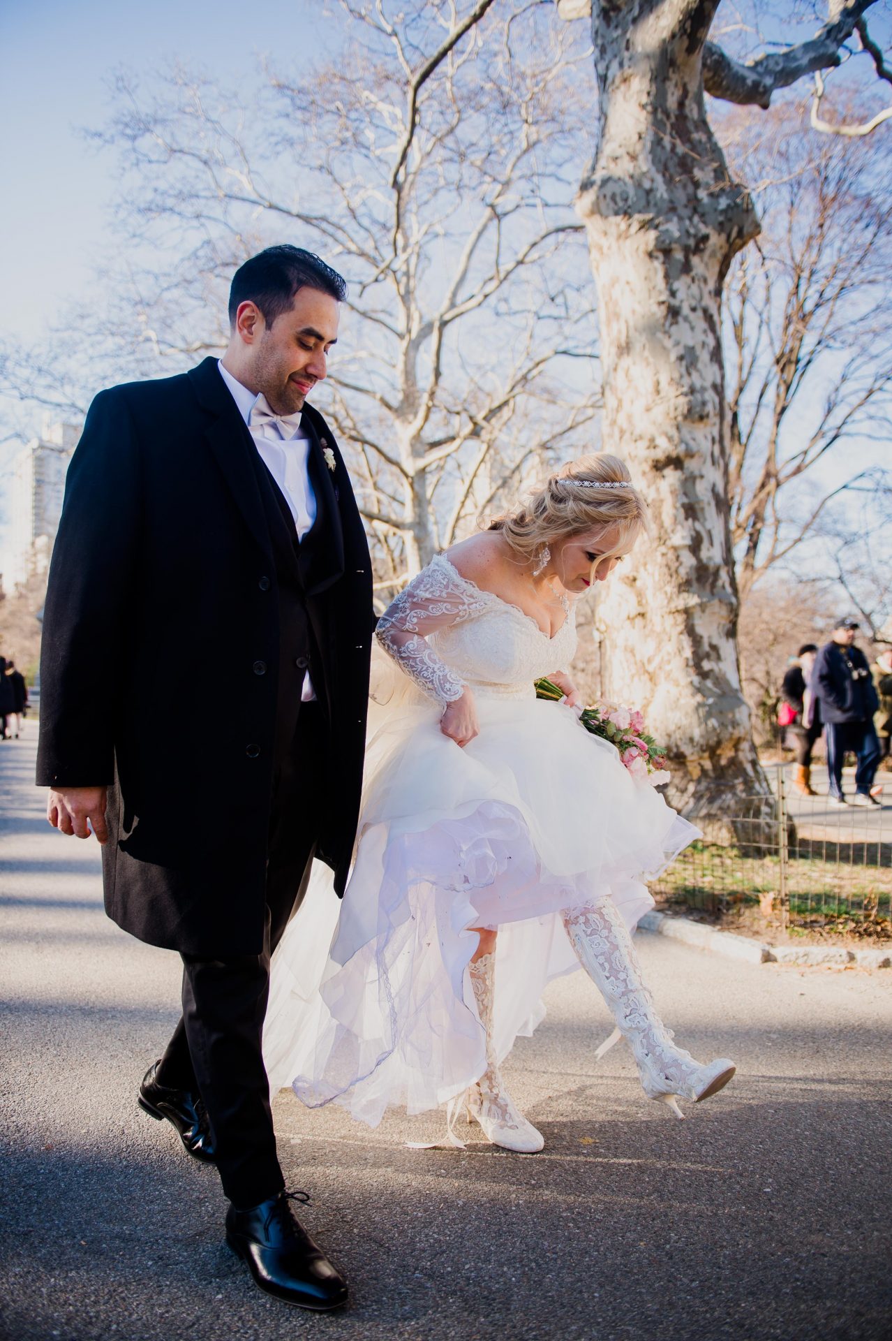 Vintage Lace Bridal Boots for Winter 