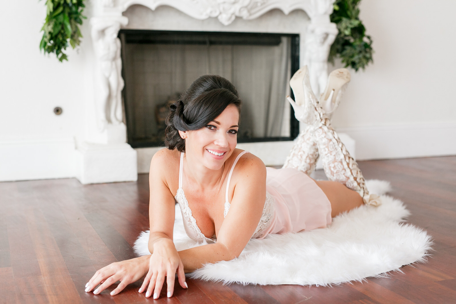 Fun Boudoir Poses for Boudoir Shoot