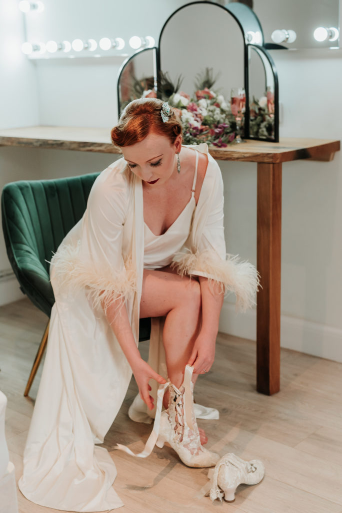 Great Gatsby Inspired Bridal Preparation Shoot